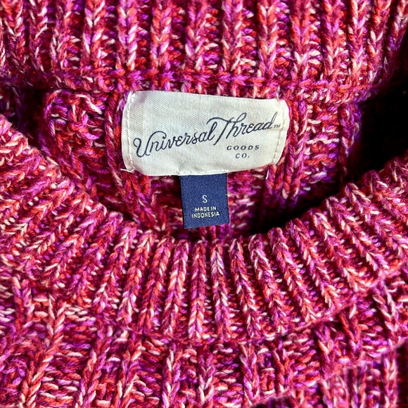 Universal Thread Ribbed
Crewneck Pink Sweater - Picture 5 of 9